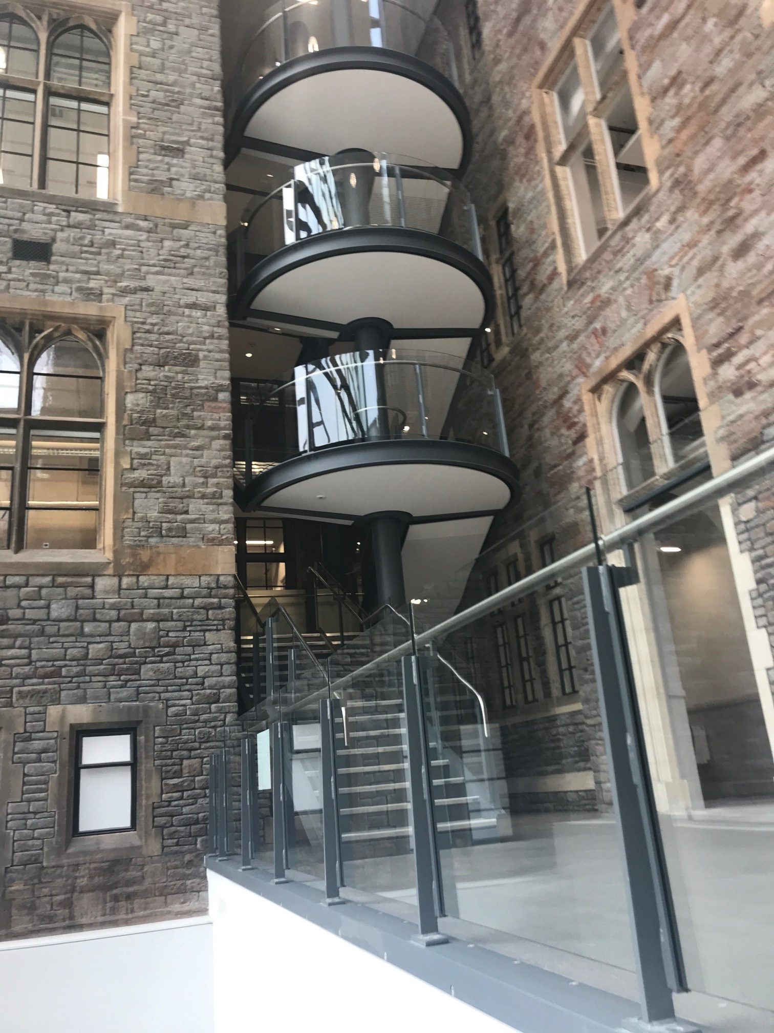 Student tutors + informal setting = ‘Maths Cafes’